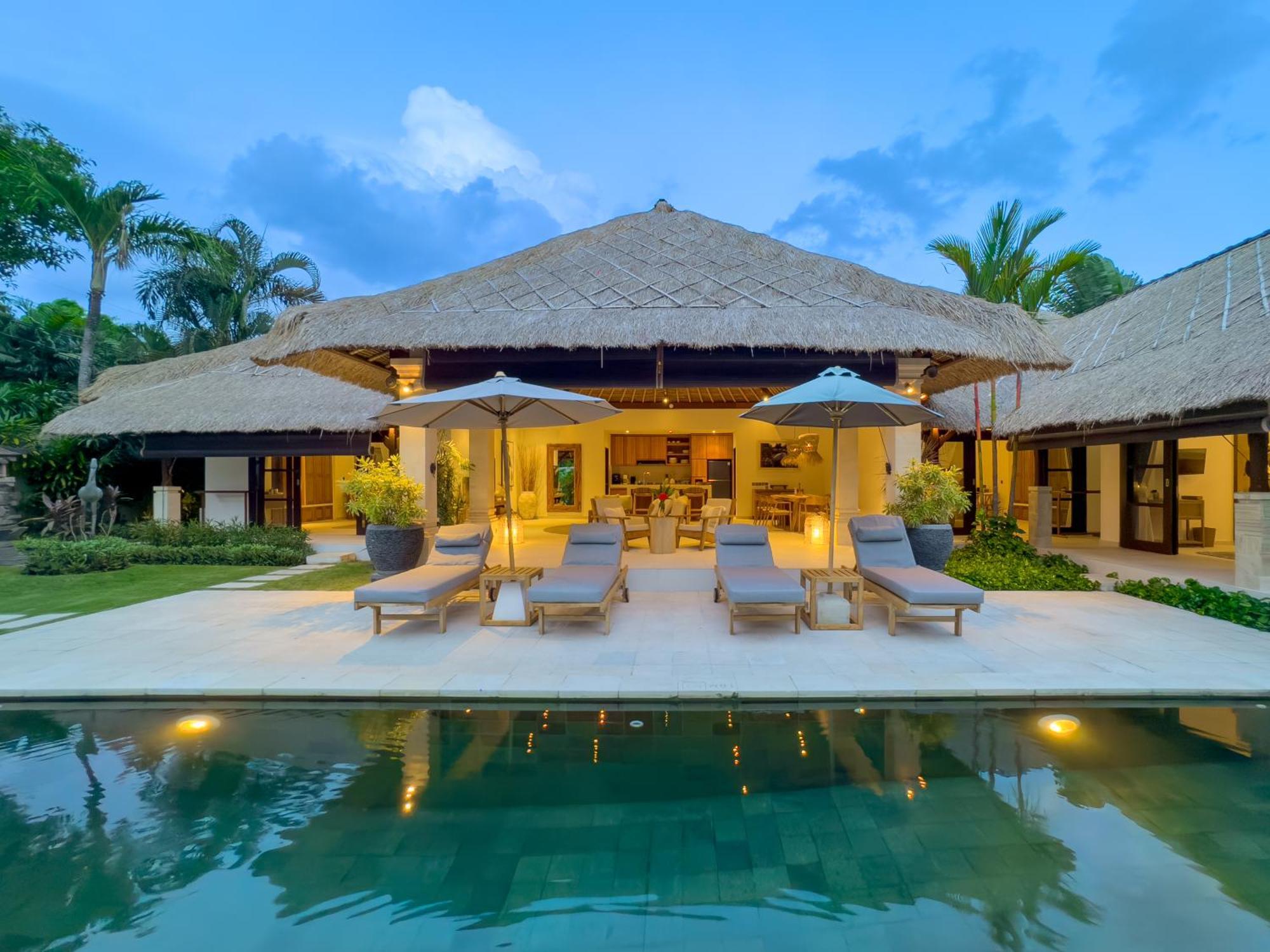 Villa Bugis Seminyak חדר תמונה