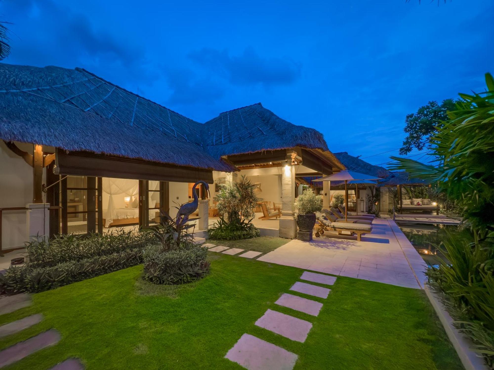 Villa Bugis Seminyak חדר תמונה