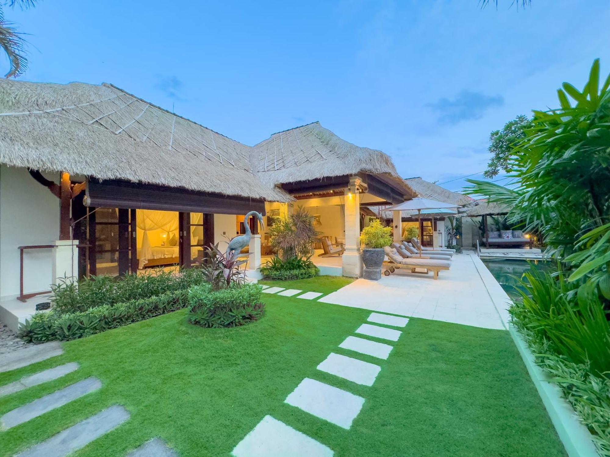 Villa Bugis Seminyak חדר תמונה